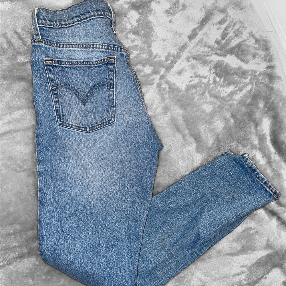Levi’s 501 jeans size 28